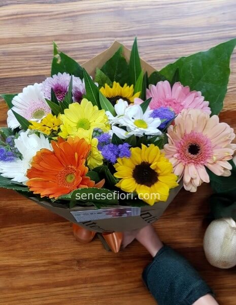 Bouquet di fiori assortiti felicita Basic