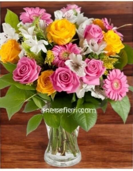 Bouquet Rose Gialle e Rosa ecuador con fiori misti basic
