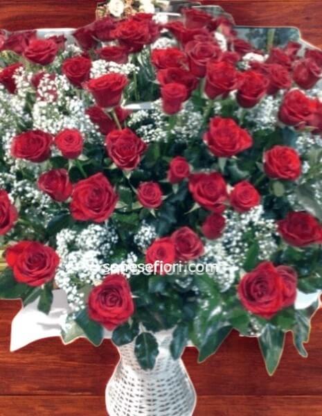 Cesto di 50 o 100 Rose per Matrimonio – Consegna a Napoli e Provincia