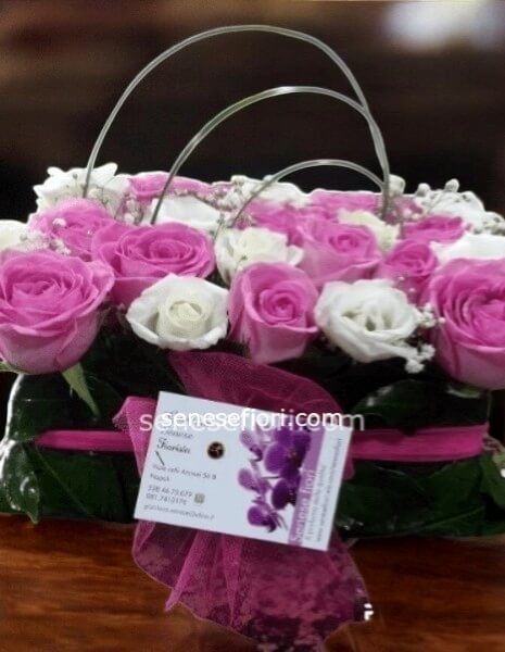 Composizione Fiori Sushi "Rossella": Eleganza e Design a Napoli