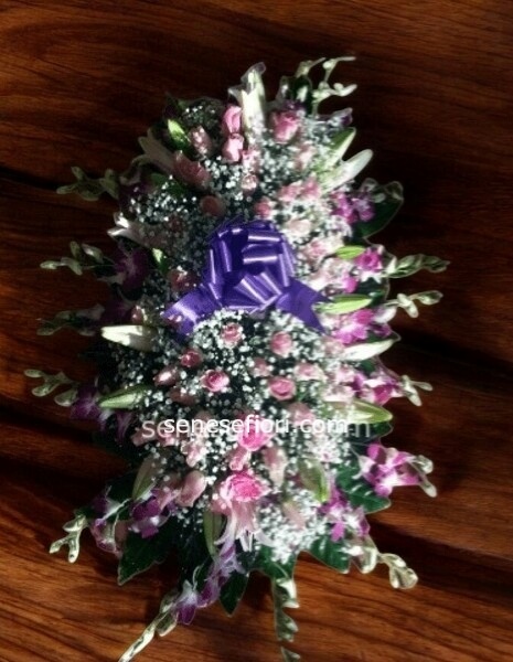 cuscino funebre rose e ochiedee