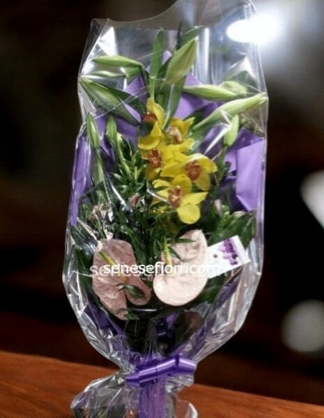 Mazzo per Funerale: Un Gesto di Affetto e Rispetto a Napoli