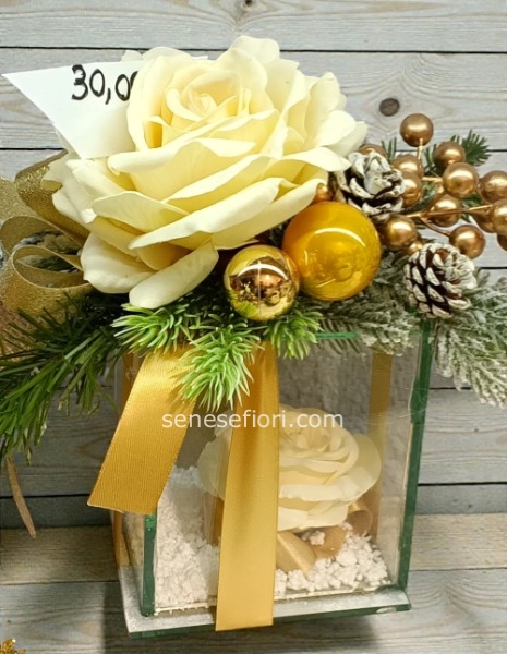 composizione natalizia cubo